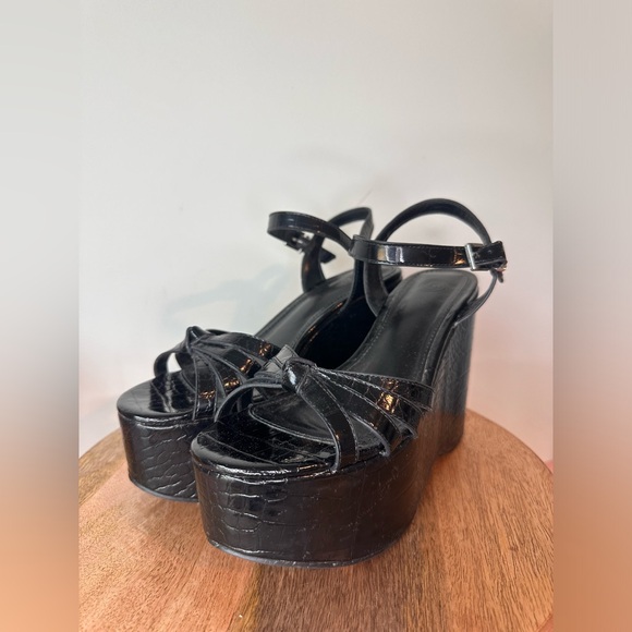 Y2K Urban Outfitters Black Platform Sandals - Picture 2 of 6